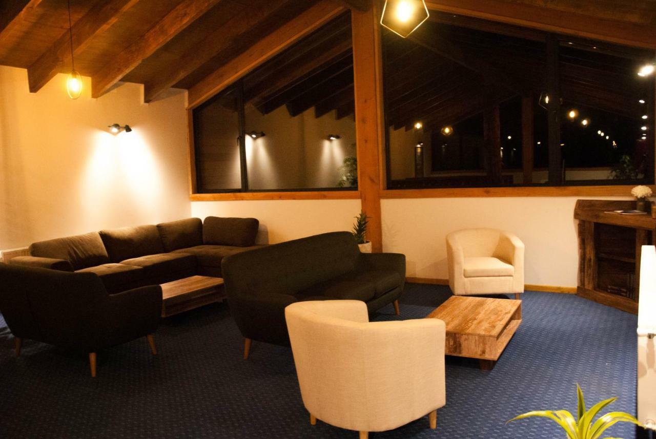 Las Bravas Lodge ลัสตรันกัส ภายนอก รูปภาพ